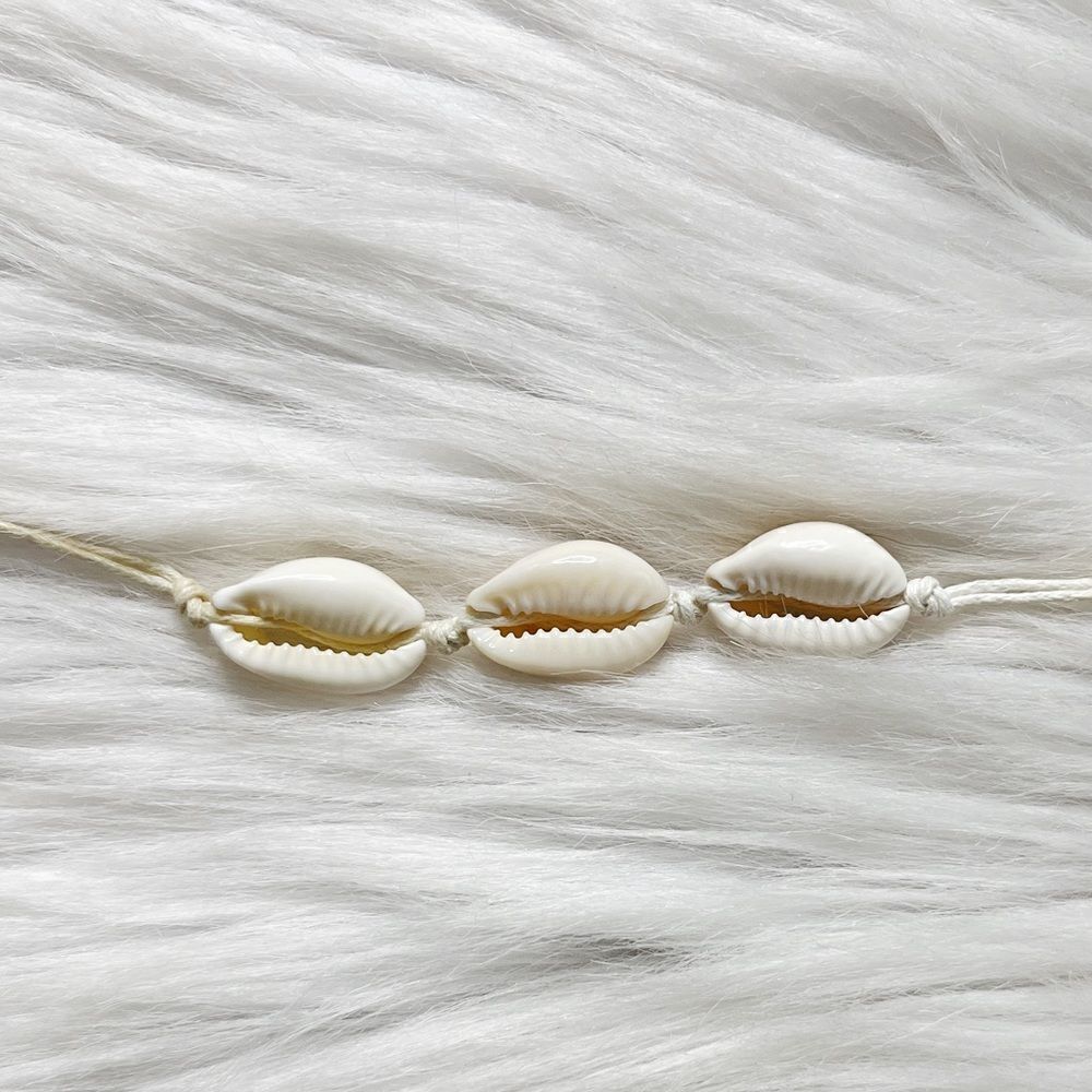 Bohemian Beach Vibes Conch Shell Bracelet White & Gold